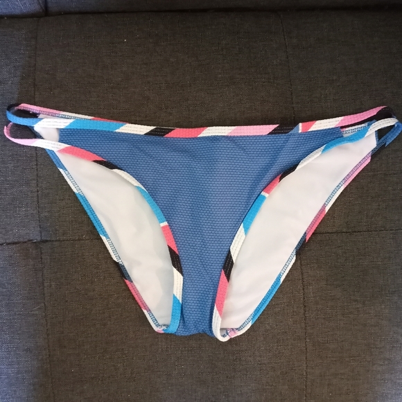 LORD & TAYLOR DESIGN LAB Bathing Suit Bikini Medium Top Large Bottom - Picture 2 of 11